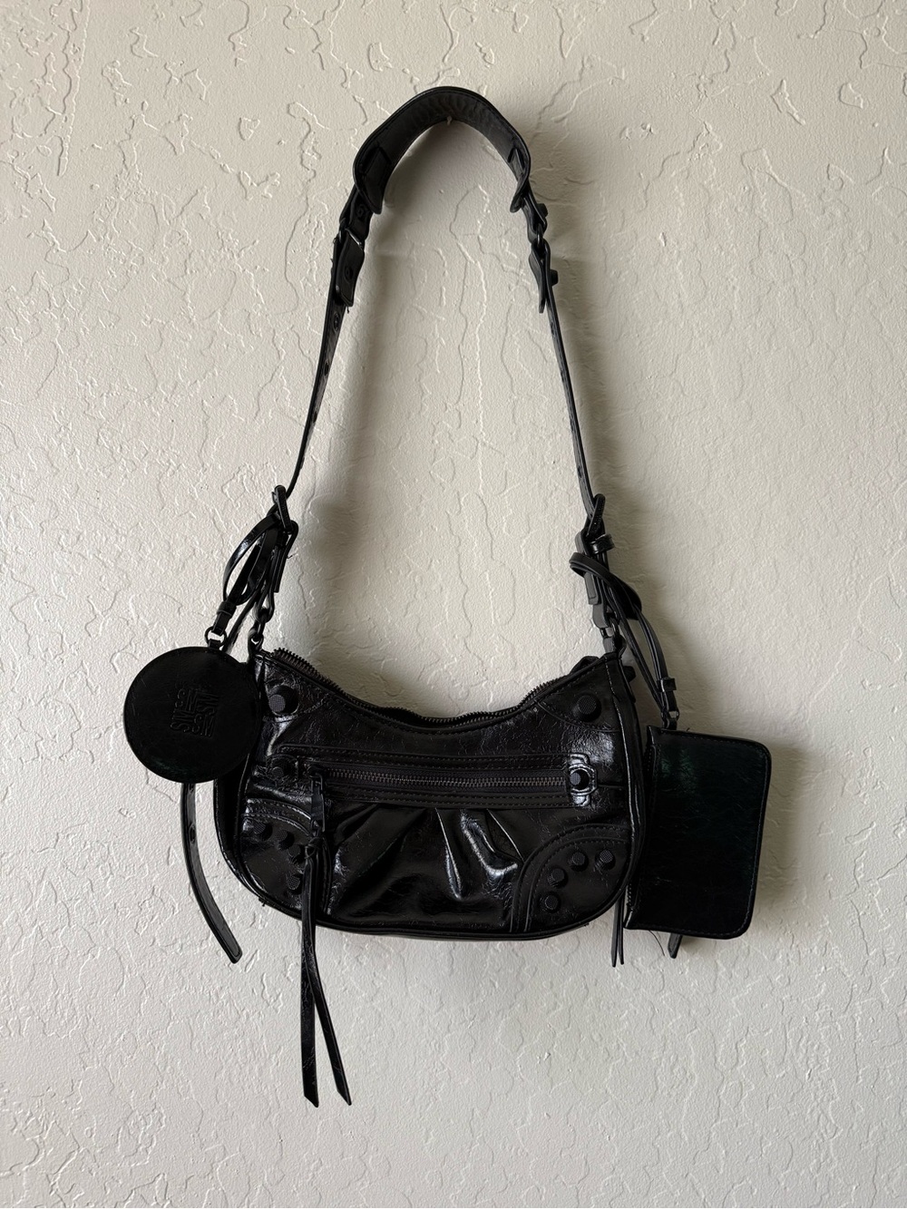EUC • Steve Madden BGlowing Black Bag with Small Pouch & Mirror